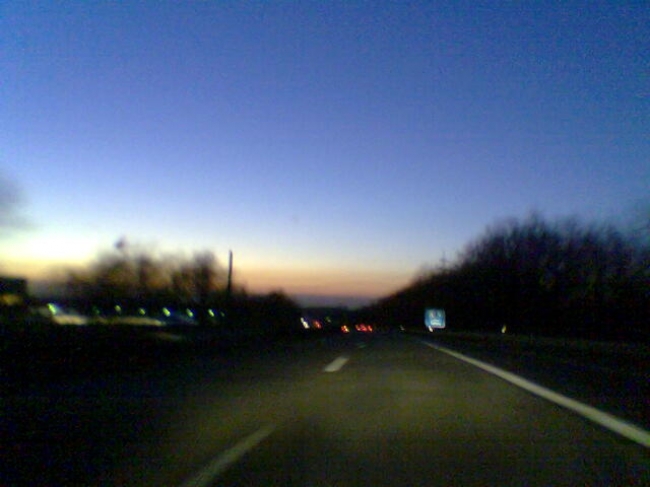 A524, Abends