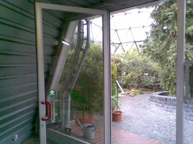 Buckminster Fuller geodesic dome at the Botanischer Garten Düsseldorf, entry/exit