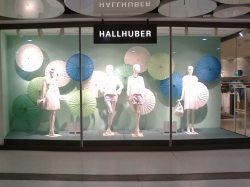 Hallhuber Schaufenster