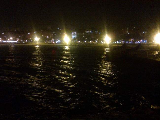 Poniente 3, at night, seen from the outer corner of the port of Benidorm