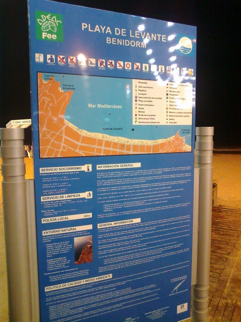 Playa de Levante, beach sign, at night