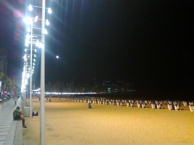 Levante promenade at night, 