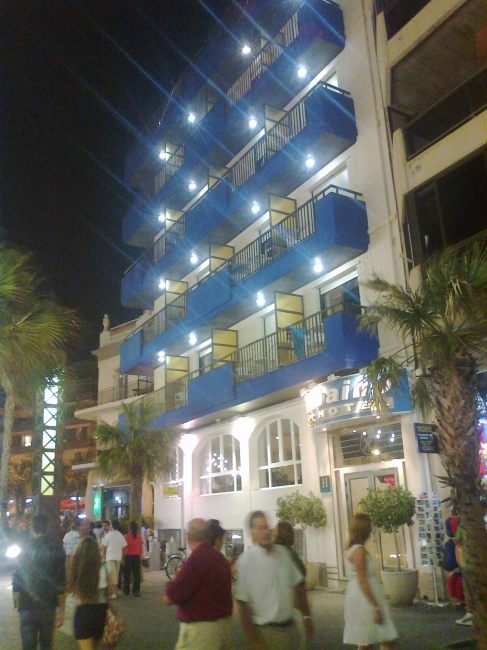 Hotel Bilbaino, on the promenade of Levante Beach