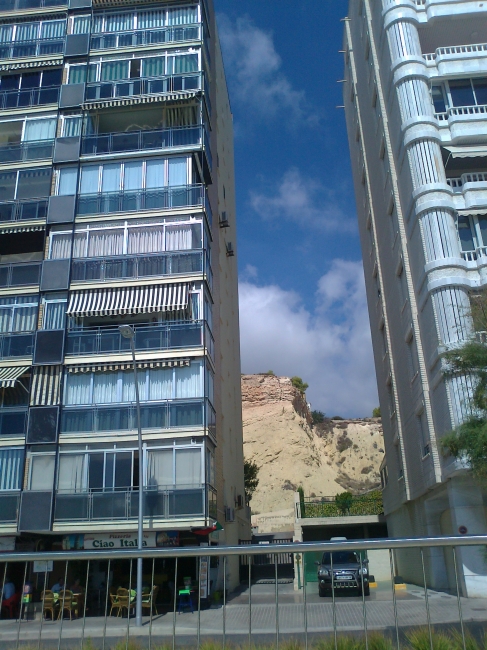 Edificio Clipper B next to Veralux on right, and the old beachfront behind