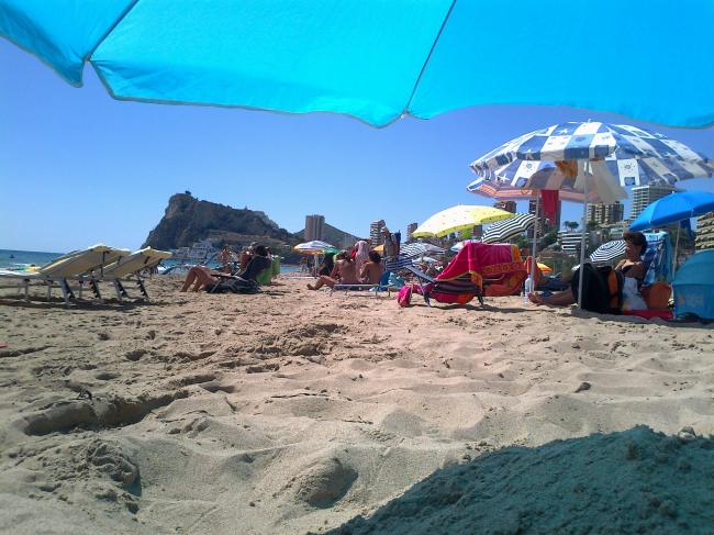 At the beach looking towards rock / Cala Finestrat, 