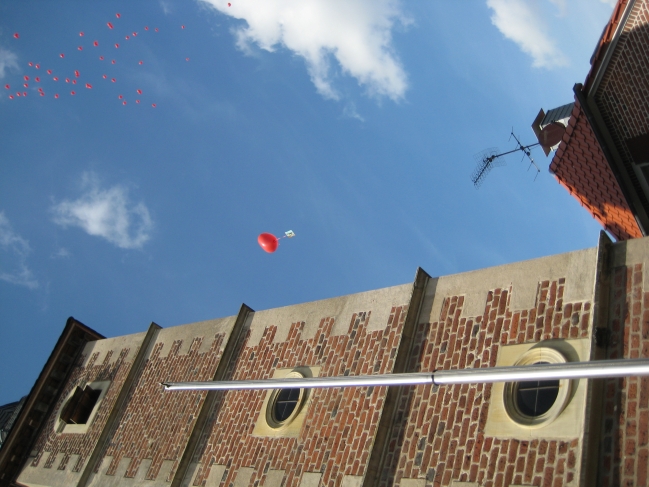 Einzelner ballon 2, Kapelle Raesfeld